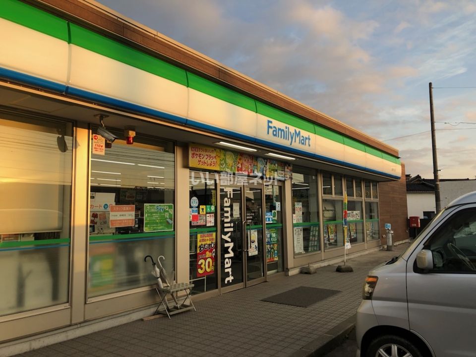 近くのコンビニまで1,382m（徒歩18分）