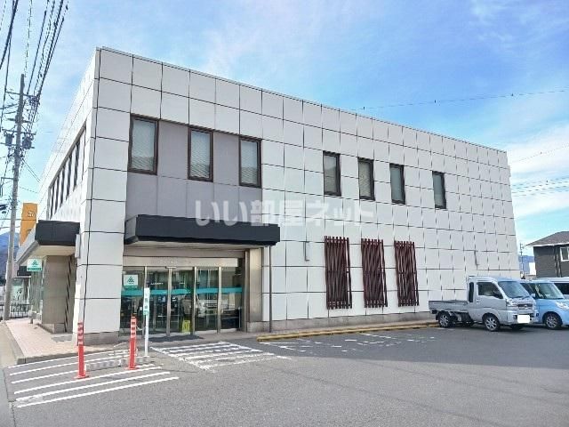 近くの八十二長野銀行 戸倉支店まで725m(徒歩10分)