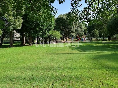 近くに宮の池公園あり