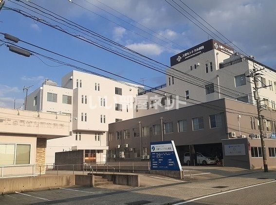 近くの入善セントラル病院まで1,450m（徒歩19分）