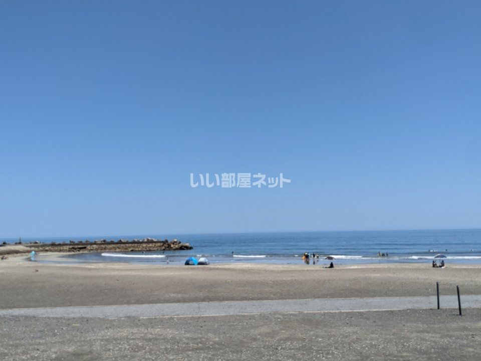 近くの海まで2,385m（徒歩30分）
