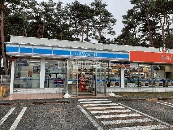 近くのコンビニまで1,035m（徒歩13分）