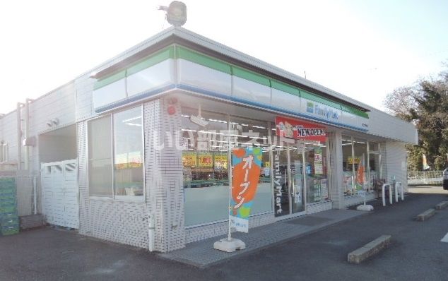 近くのファミリーマート 富士宮大岩店まで952m（徒歩12分）