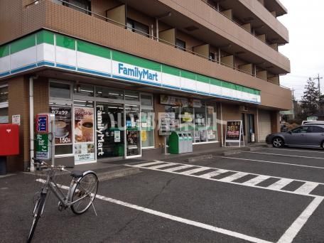 近くのコンビニまで509m（徒歩7分）