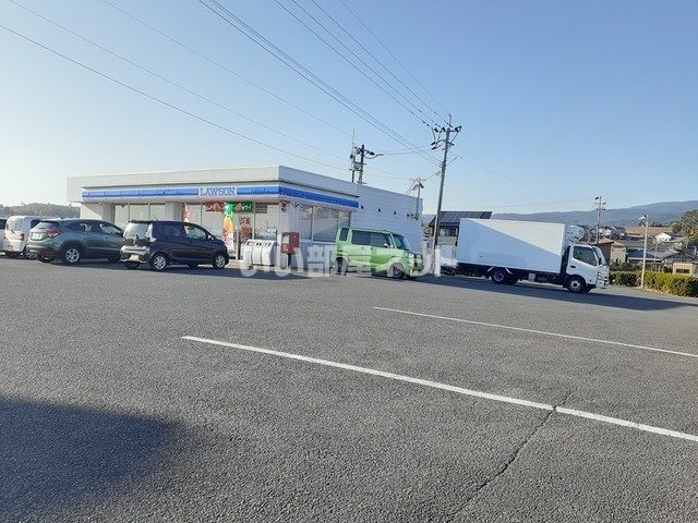 近くのコンビニまで2,285m（徒歩29分）