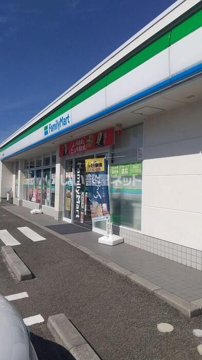 近くのコンビニまで440m（徒歩6分）