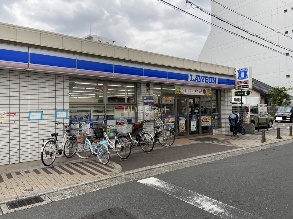 近くのコンビニまで1,202m（徒歩16分）