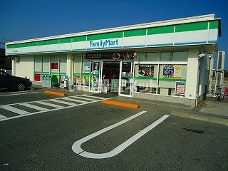 近くのコンビニまで1,117m（徒歩14分）