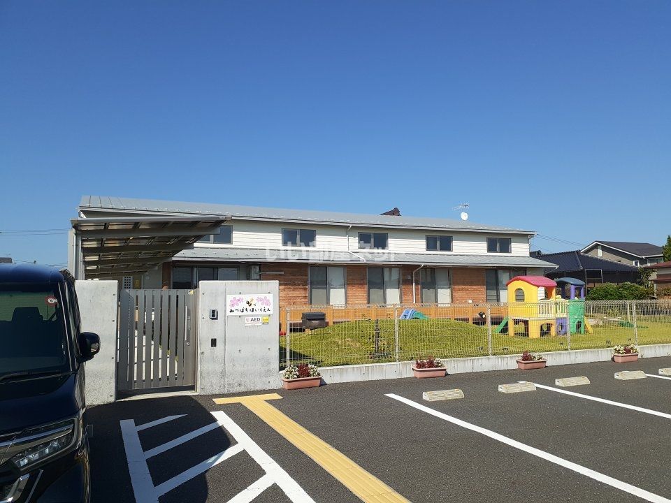 近くのみつばち保育園まで1,254m(徒歩16分)