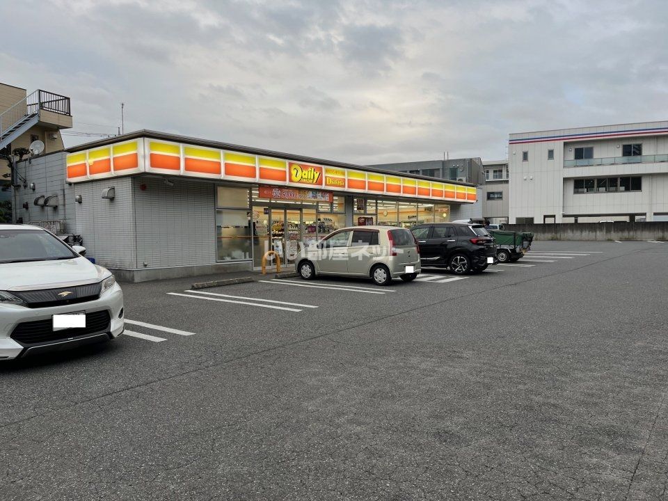 近くのデイリーヤマザキ千葉スポーツセンター店まで1,493m（徒歩19分）