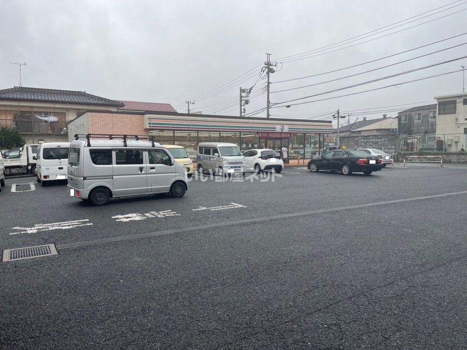 近くのセブンイレブン千葉桜木2丁目店まで1,265m（徒歩16分）