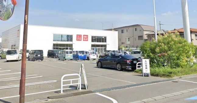 近くの施設まで1,078m（徒歩14分）