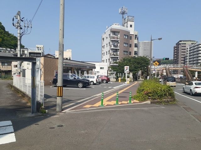 近くのコンビニまで1,488m（徒歩19分）