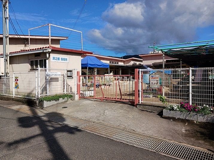 近くの幼稚園・保育園まで415m（徒歩6分）