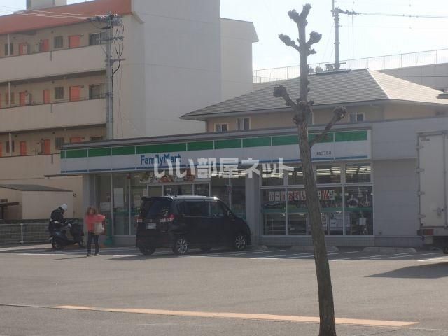 近くのコンビニまで433m（徒歩6分）