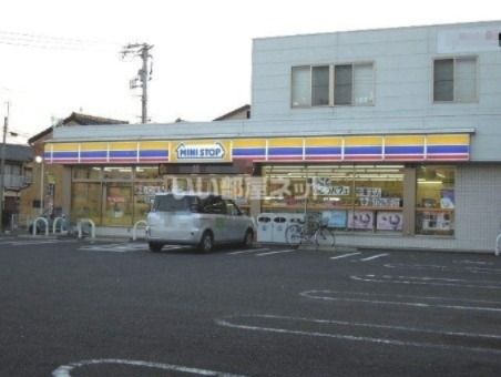 近くのミニストップ 清水鶴舞町店まで225m（徒歩3分）