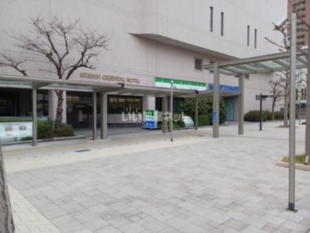 近くのコンビニまで461m（徒歩6分）