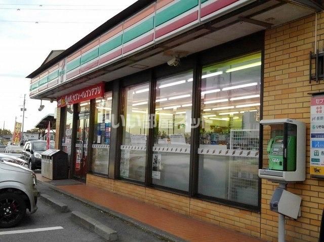 近くのセブンイレブン小諸御影店まで417m（徒歩6分）