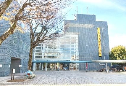 近くの南足柄市役所まで472m(徒歩6分)