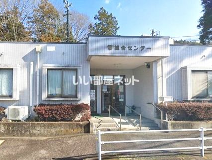 近くの松田町役場 寄出張所まで427m(徒歩6分)