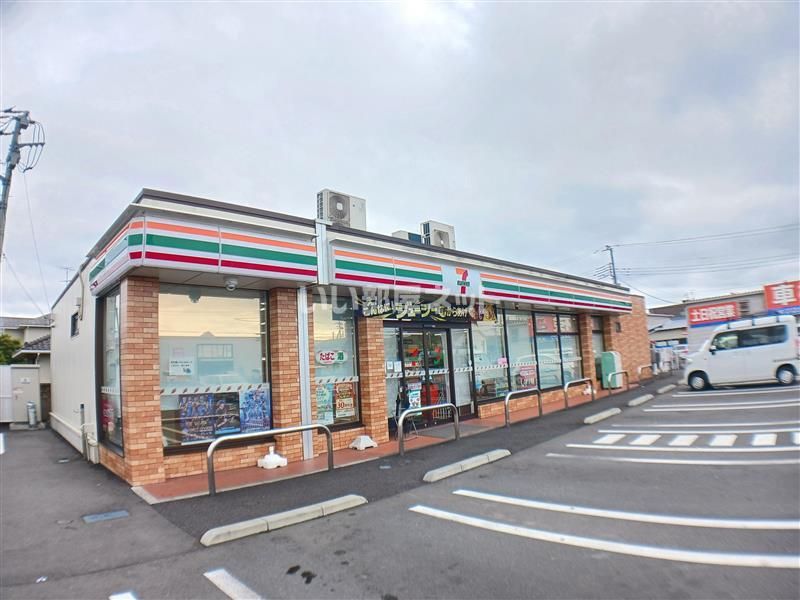 近くのセブンイレブン 水戸見和2丁目店まで435m（徒歩6分）