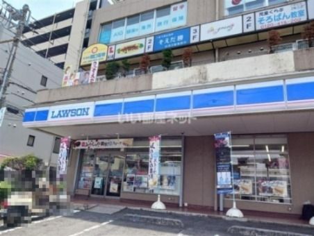 近くのコンビニまで499m（徒歩7分）