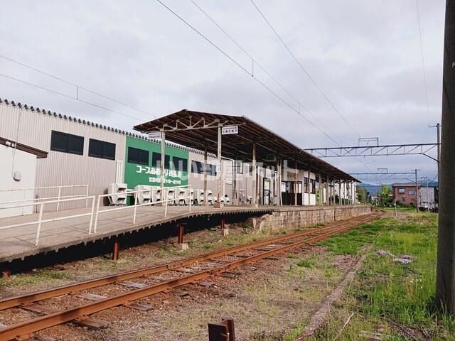 近くの施設まで469m（徒歩6分）