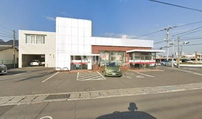 近くの香川銀行 円座支店まで426m（徒歩6分）