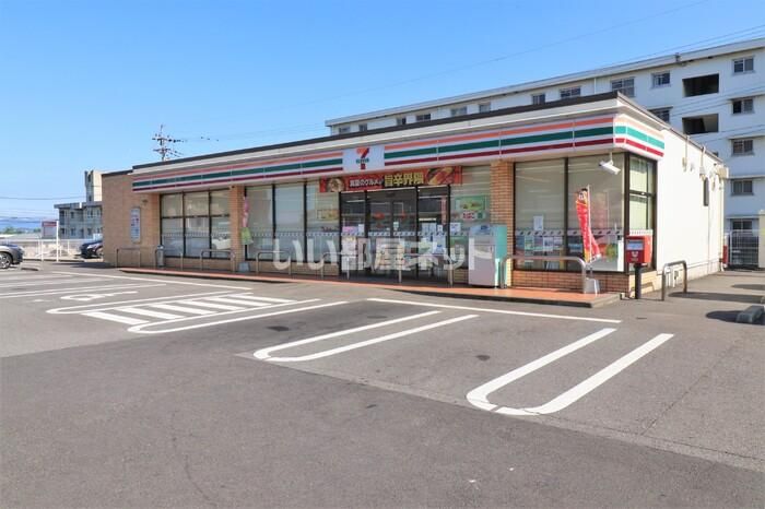 近くのセブン-イレブン 大分明野北店まで596m（徒歩8分）