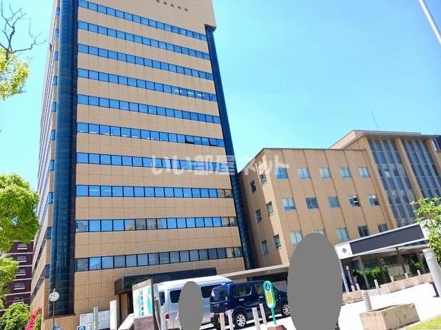 近くの鹿児島市役所まで423m（徒歩6分）