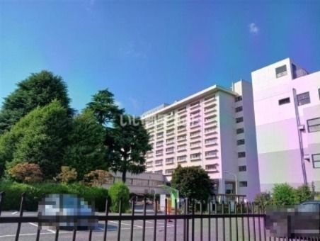 近くの東京慈恵会医科大学附属第三病院まで1,180m（徒歩15分）