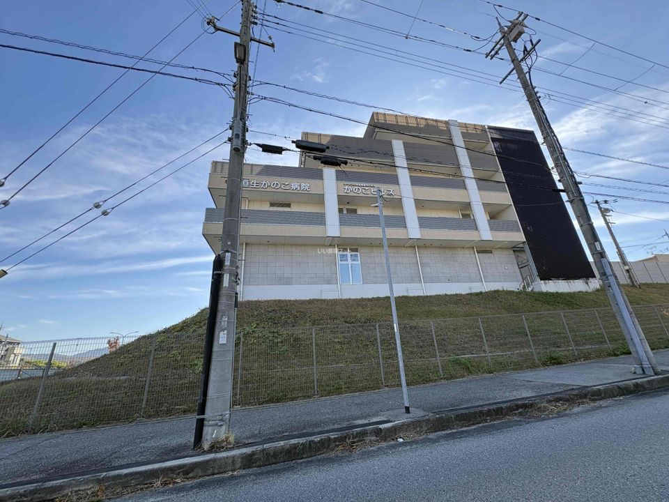 近くの恒生かのこ病院まで3,322m（徒歩42分）