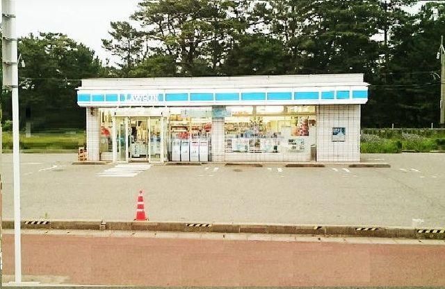 近くのローソン 象潟才の神店まで776m（徒歩10分）