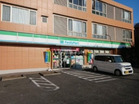 近くのファミリーマート東玉川2丁目店まで1,587m(徒歩20分)