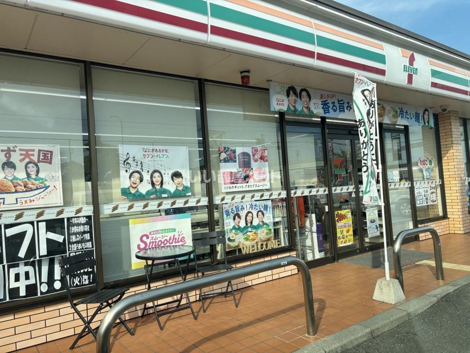 近くのセブンイレブン 加古川備後蔵西店まで998m(徒歩13分)