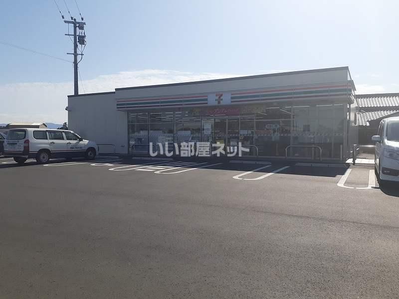 近くのセブンイレブン 小郡上岩田店まで165m(徒歩3分)