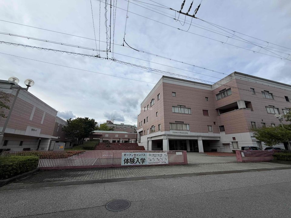 近くの大阪芸術大学まで382m(徒歩5分)
