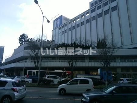 近くの金沢エムザまで260m(徒歩4分)