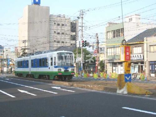 近くの施設まで311m（徒歩4分）