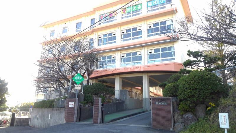 近くの小学校まで1,665m（徒歩21分）