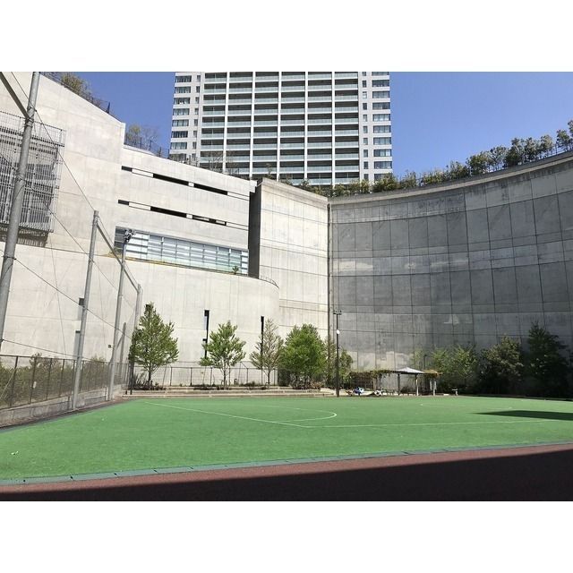 近くに施設あり