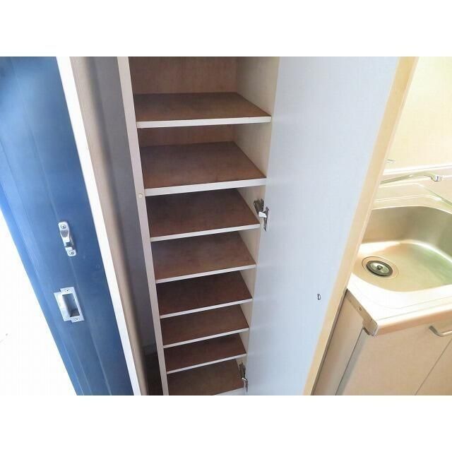 収納