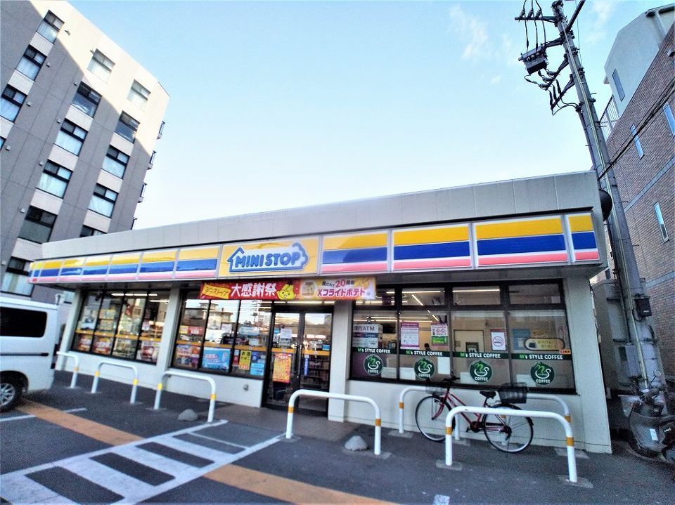 近くに施設あり