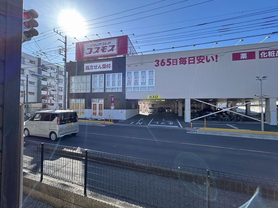 近くに施設あり