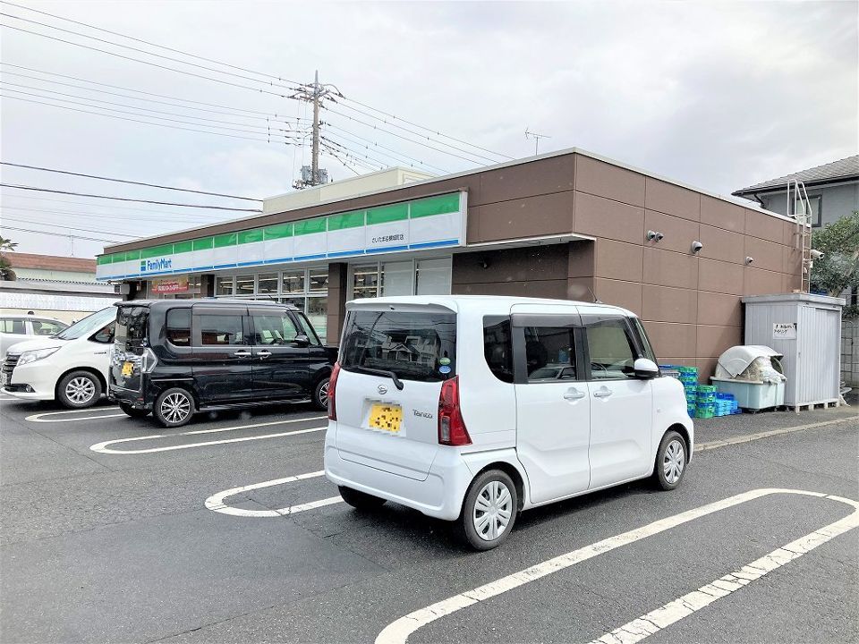 近くに施設あり