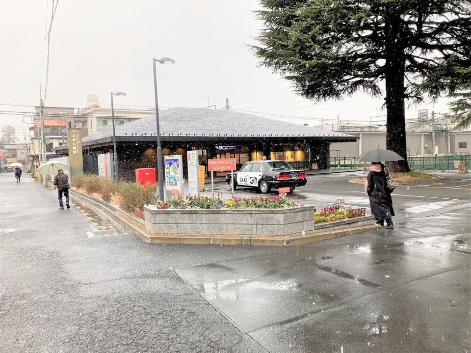 近くに施設あり