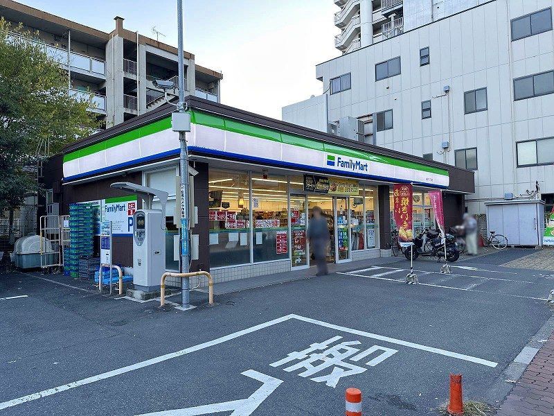 近くに施設あり