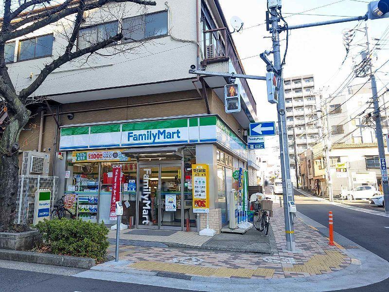 近くに施設あり