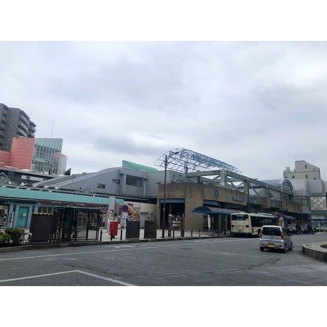 近くに東久留米駅西口ロータリーあり