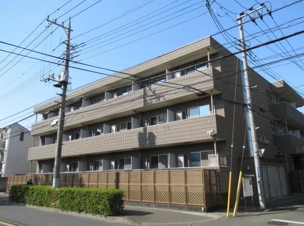 as Cabinsの外観画像